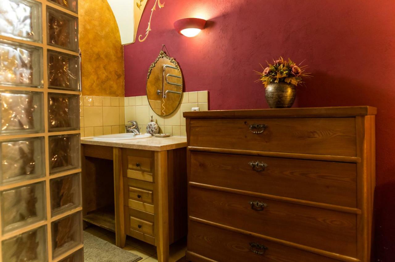 Antique Old Town Studio By Urban Rent Lejlighed Vilnius Eksteriør billede