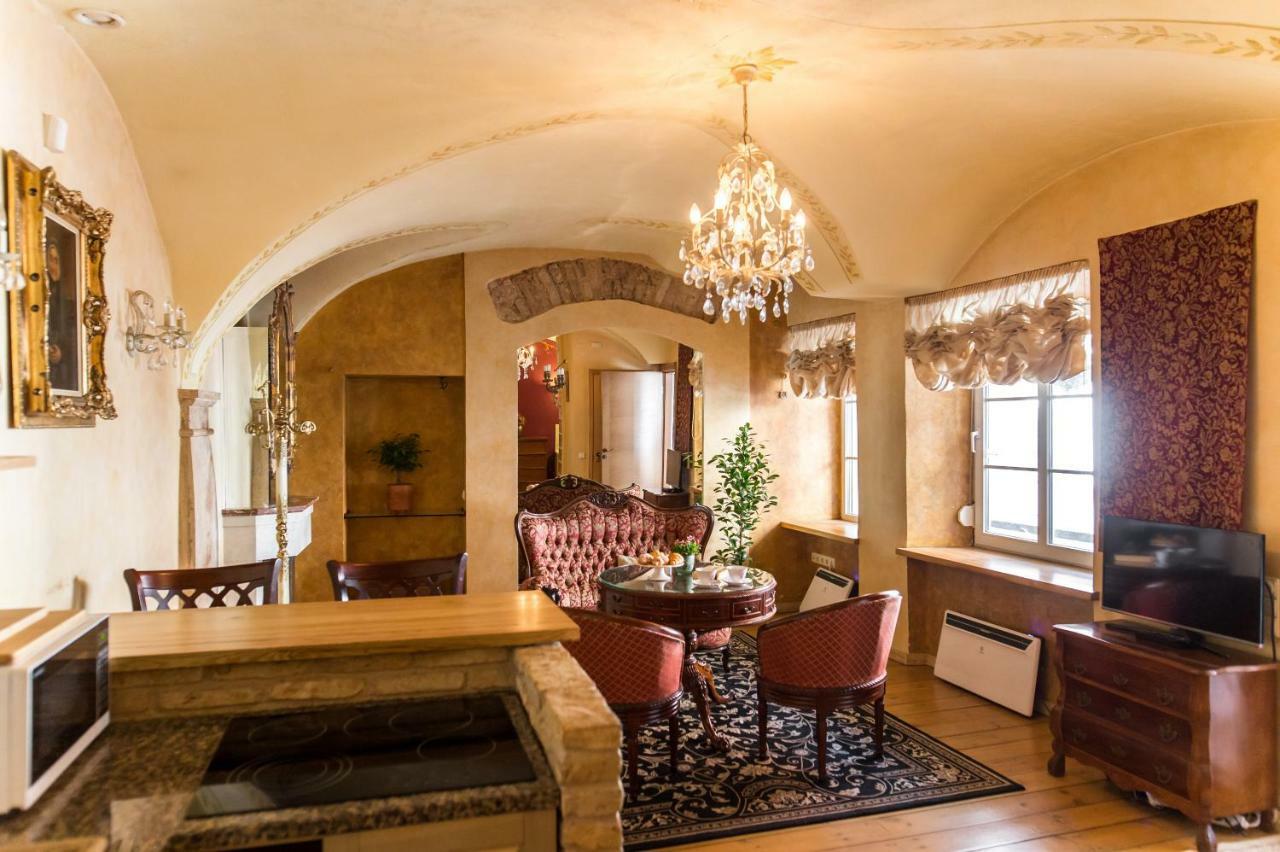 Antique Old Town Studio By Urban Rent Lejlighed Vilnius Eksteriør billede