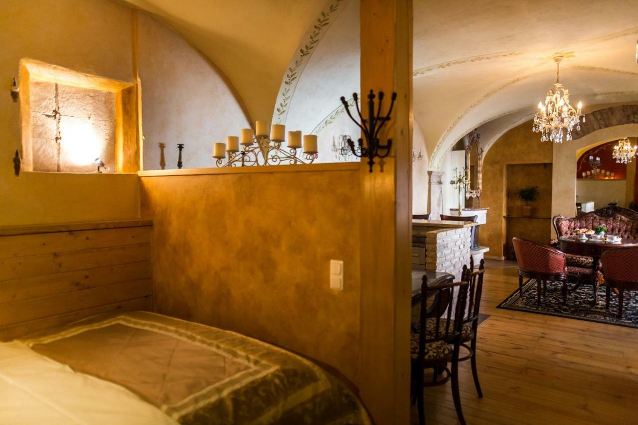 Antique Old Town Studio By Urban Rent Lejlighed Vilnius Eksteriør billede